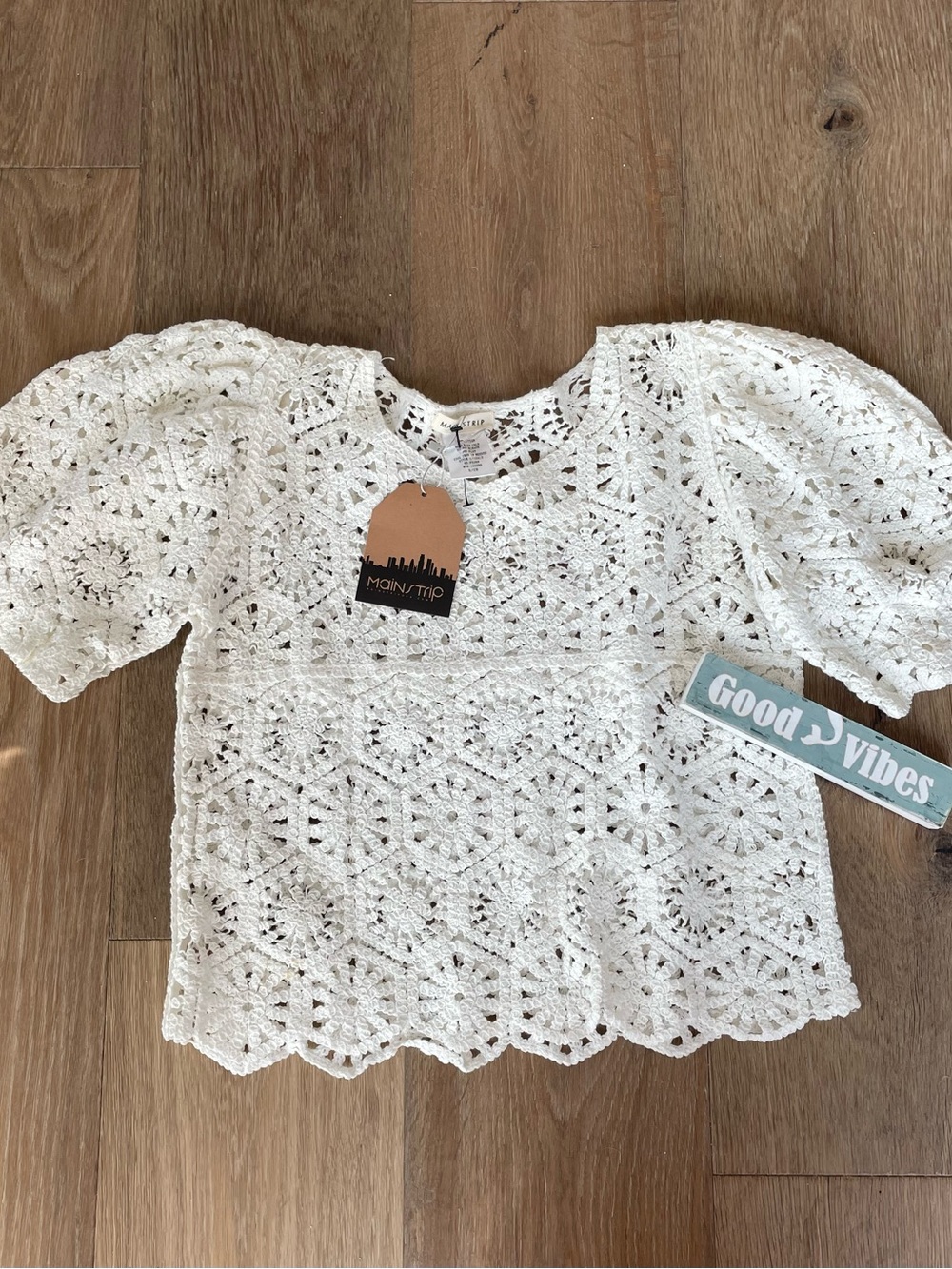 Main Strip White Crochet Puff Sleeve Top